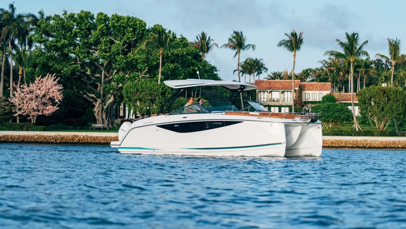 TH33 │ TH of 10m │ Boat Moteurs Jeanneau 32248