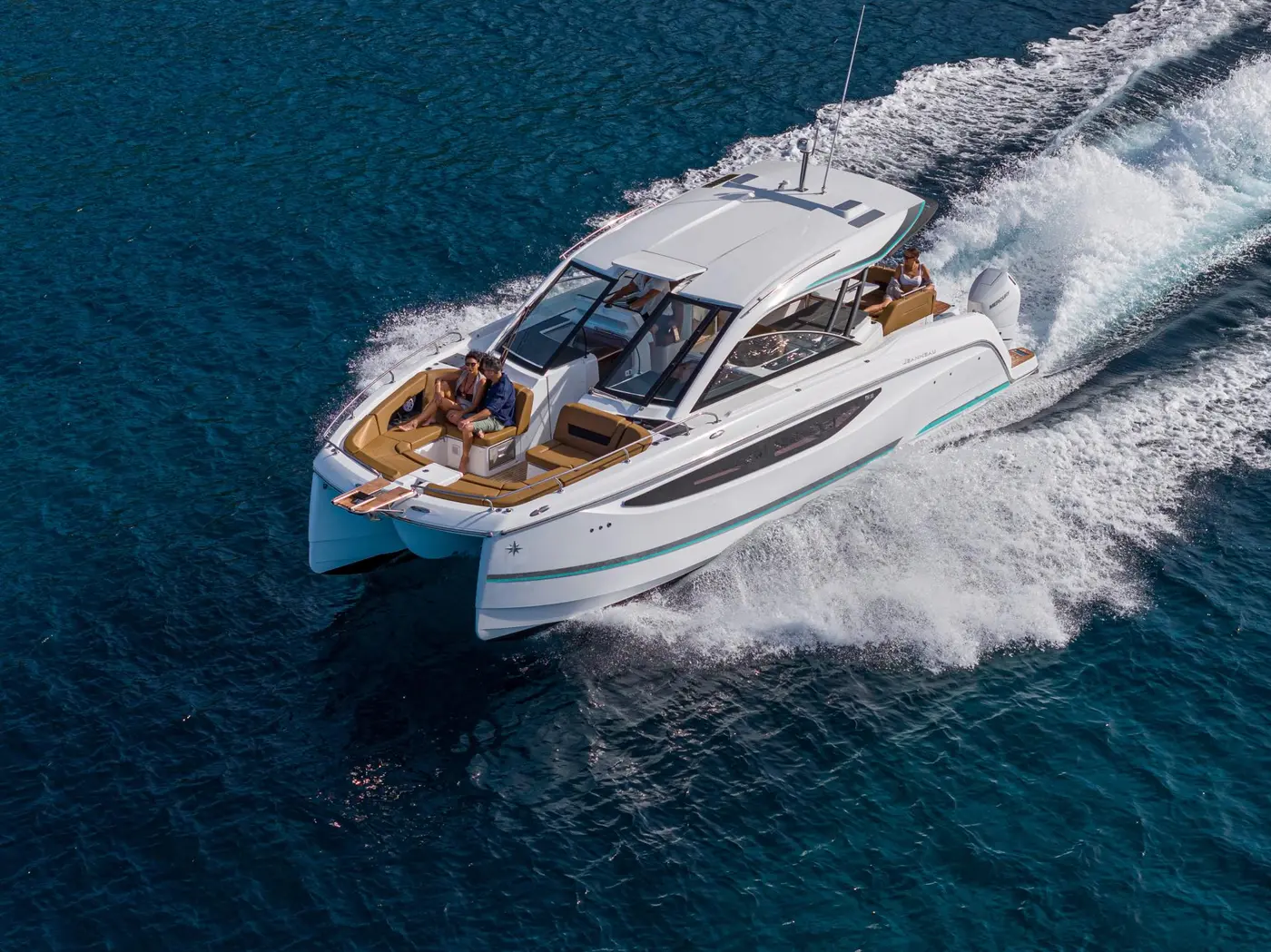 TH38 │ TH of 12m │ Boat Moteurs Jeanneau 31852