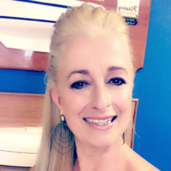 Julie Annette